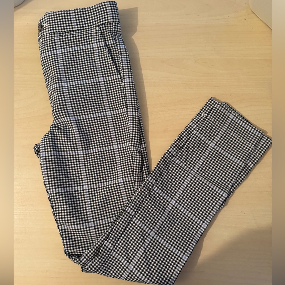 Hollister plaid pants. Size XS.